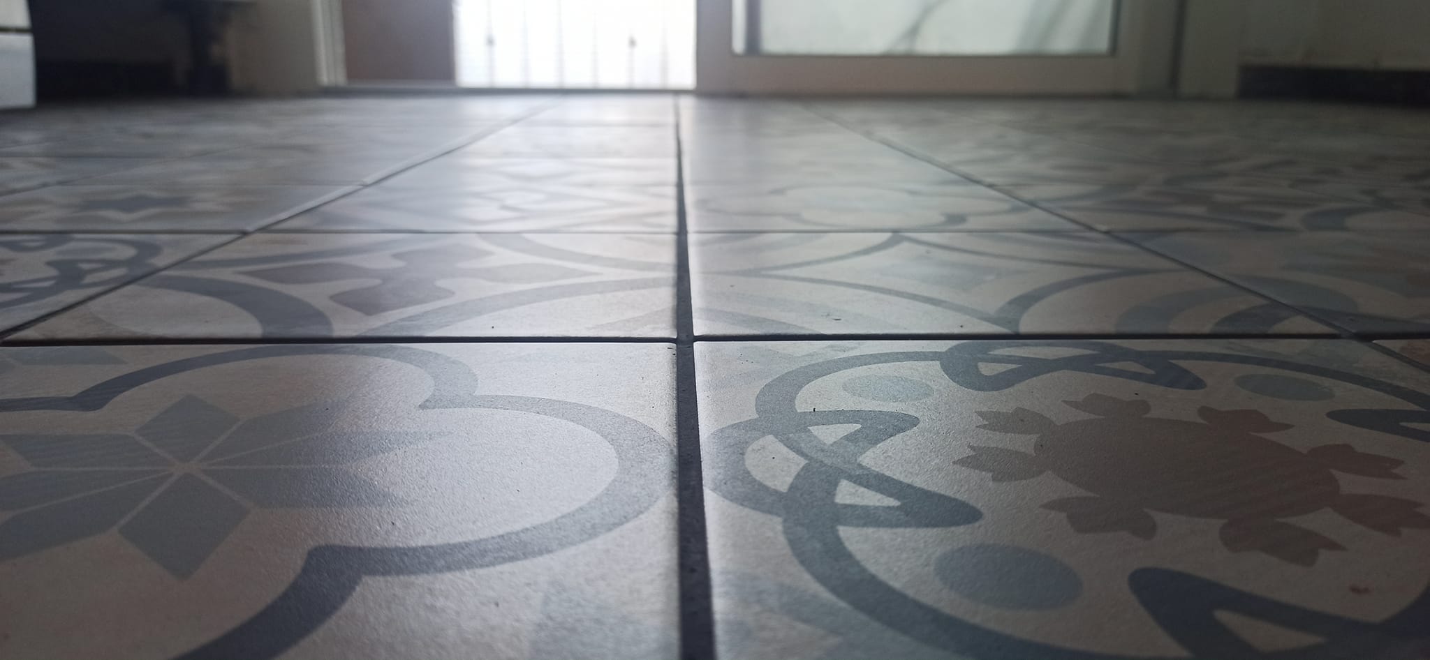 Pose d'un carrelage mosaïque — Bricol' Girl